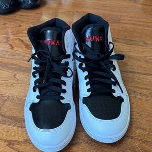 Jump Black and White Men's Shoes